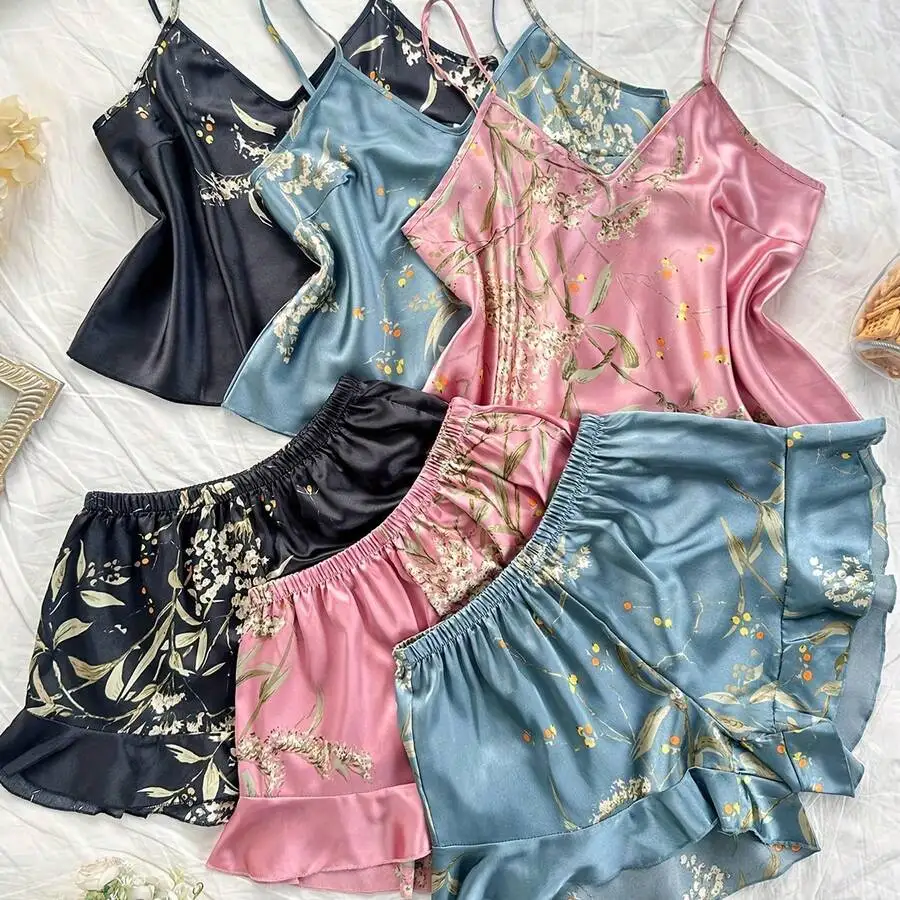 6pcs Womens Satin Floral Print Sleepwear Set With Ruffle Shorts And Suspender Top
6pcs Womens Satin Floral Print Sleepwear Set With Ruffle Shorts And Suspender Top