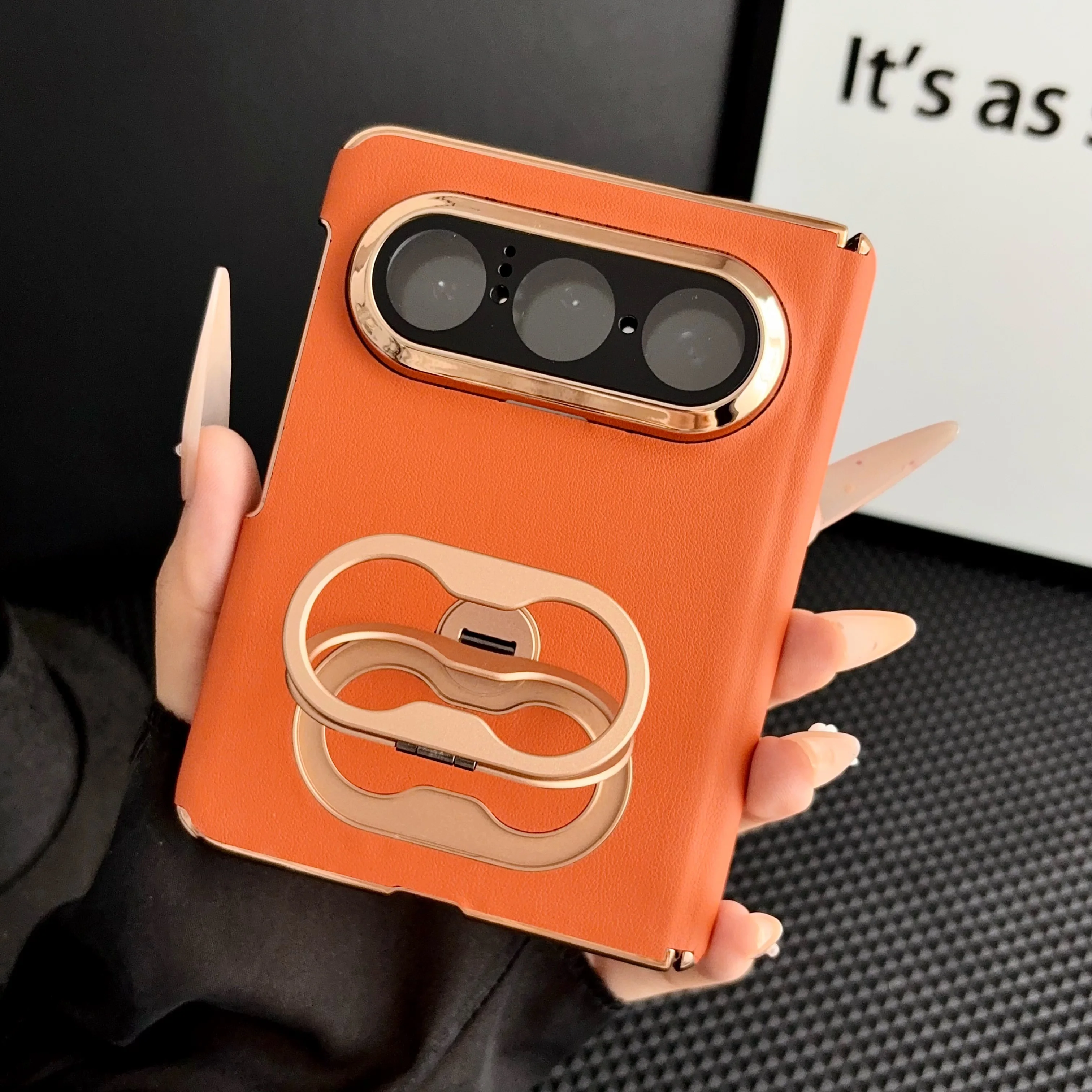 Synthetic leather phone case for Huawei Pura X Max, with a 360-degree rotating rotor stand, all-around drop protection
Synthetic leather phone case for Huawei Pura X Max, with a 360-degree rotating rotor stand, all-around drop protection
