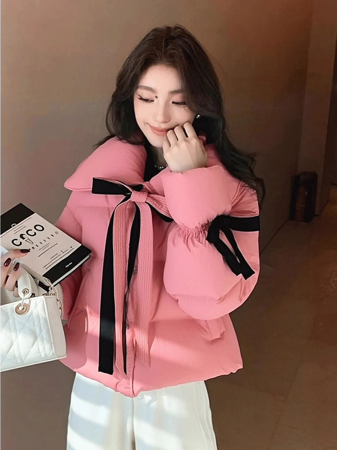2026 New Style down Cotton Jacket Women's Winter Warm Unique Bread Coat Korean Version Straight Cut Knot Design
2026 New Style down Cotton Jacket Women's Winter Warm Unique Bread Coat Korean Version Straight Cut Knot Design