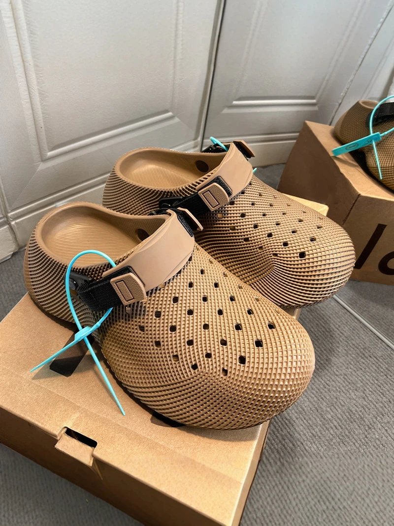 Casual Men's Summer Sandals Driving Hole Hole Shoes Outdoor Sports Anti-Slip Slip-On Thick Bottom Breathable EVA Flip Flops
Casual Men's Summer Sandals Driving Hole Hole Shoes Outdoor Sports Anti-Slip Slip-On Thick Bottom Breathable EVA Flip Flops