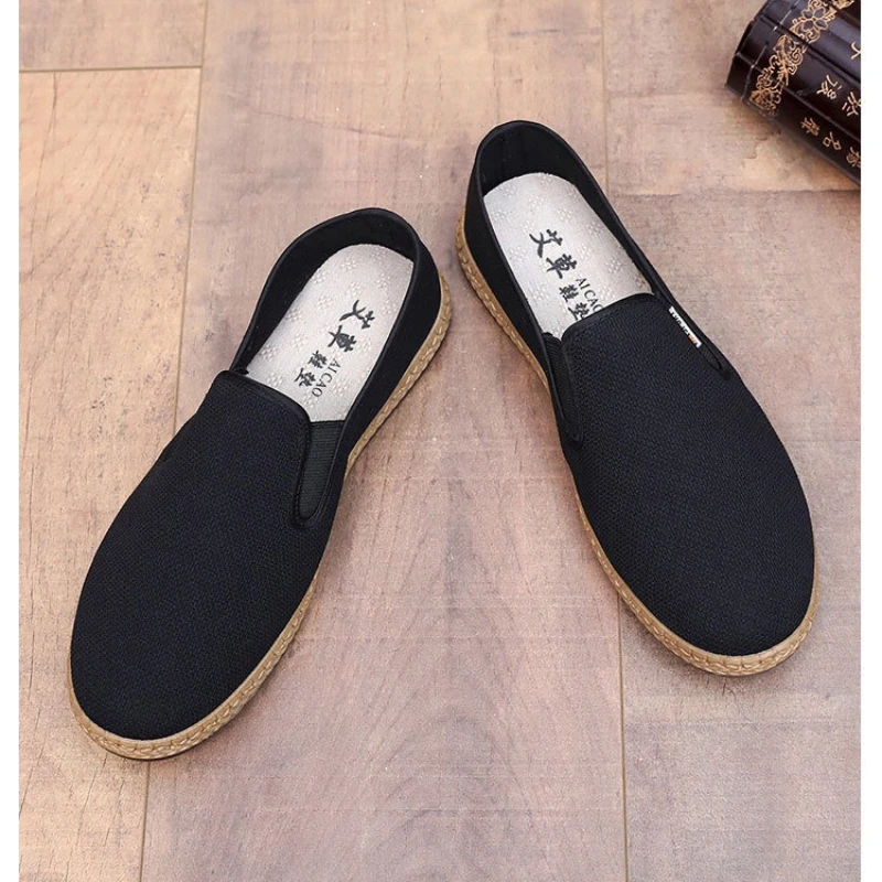 Summer Men's Mesh Shoes Hollow Breathable Lightweight Men's Cloth Shoes Soft soled Anti slip Men's Shoes
Summer Men's Mesh Shoes Hollow Breathable Lightweight Men's Cloth Shoes Soft soled Anti slip Men's Shoes