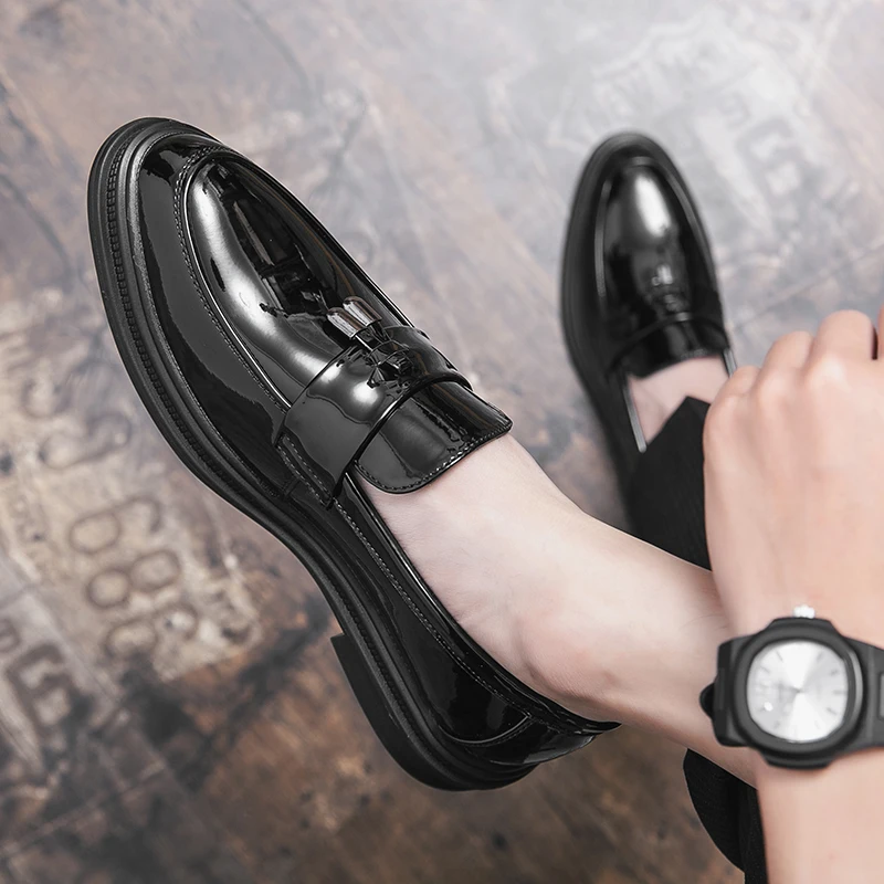 Luxury Brand White Thick Soled Casual Shoe Slip-On Patent Leather Oxford Shoes Fashion Wedding Shoes Men's Designer Men's Shoes
Luxury Brand White Thick Soled Casual Shoe Slip-On Patent Leather Oxford Shoes Fashion Wedding Shoes Men's Designer Men's Shoes