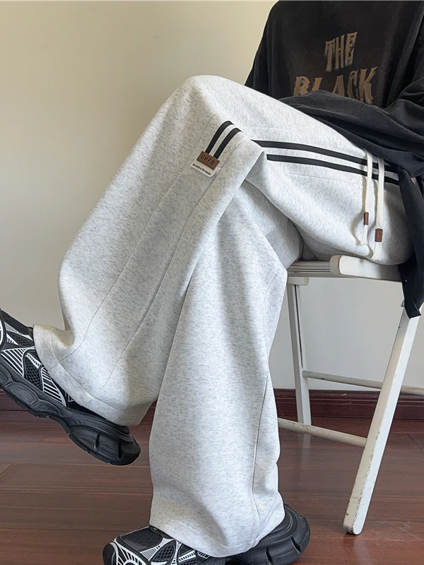 Повседневные спортивные мужские брюки прямого кроя из полиэфирного волокна, легкие, дышащие, для бега и повседневной носки
Повседневные спортивные мужские брюки прямого кроя из полиэфирного волокна, легкие, дышащие, для бега и повседневной носки