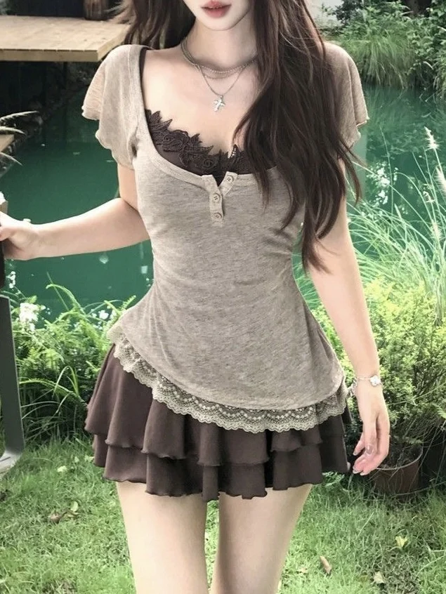 Absolutely gorgeous and flattering summer dress, 2026 new style, hot girl short-sleeved ice silk cover-up and skirt set.
Absolutely gorgeous and flattering summer dress, 2026 new style, hot girl short-sleeved ice silk cover-up and skirt set.