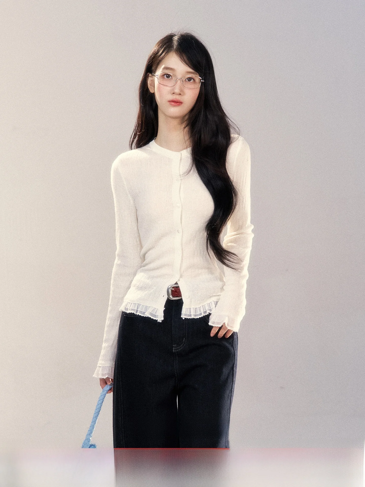 Женский вязаный шерстяной свитер с декоративными вставками, модный облегающий топ в корейском стиле для ранней весны, повседневный, стандартный крой
Женский вязаный шерстяной свитер с декоративными вставками, модный облегающий топ в корейском стиле для ранней весны, повседневный, стандартный крой