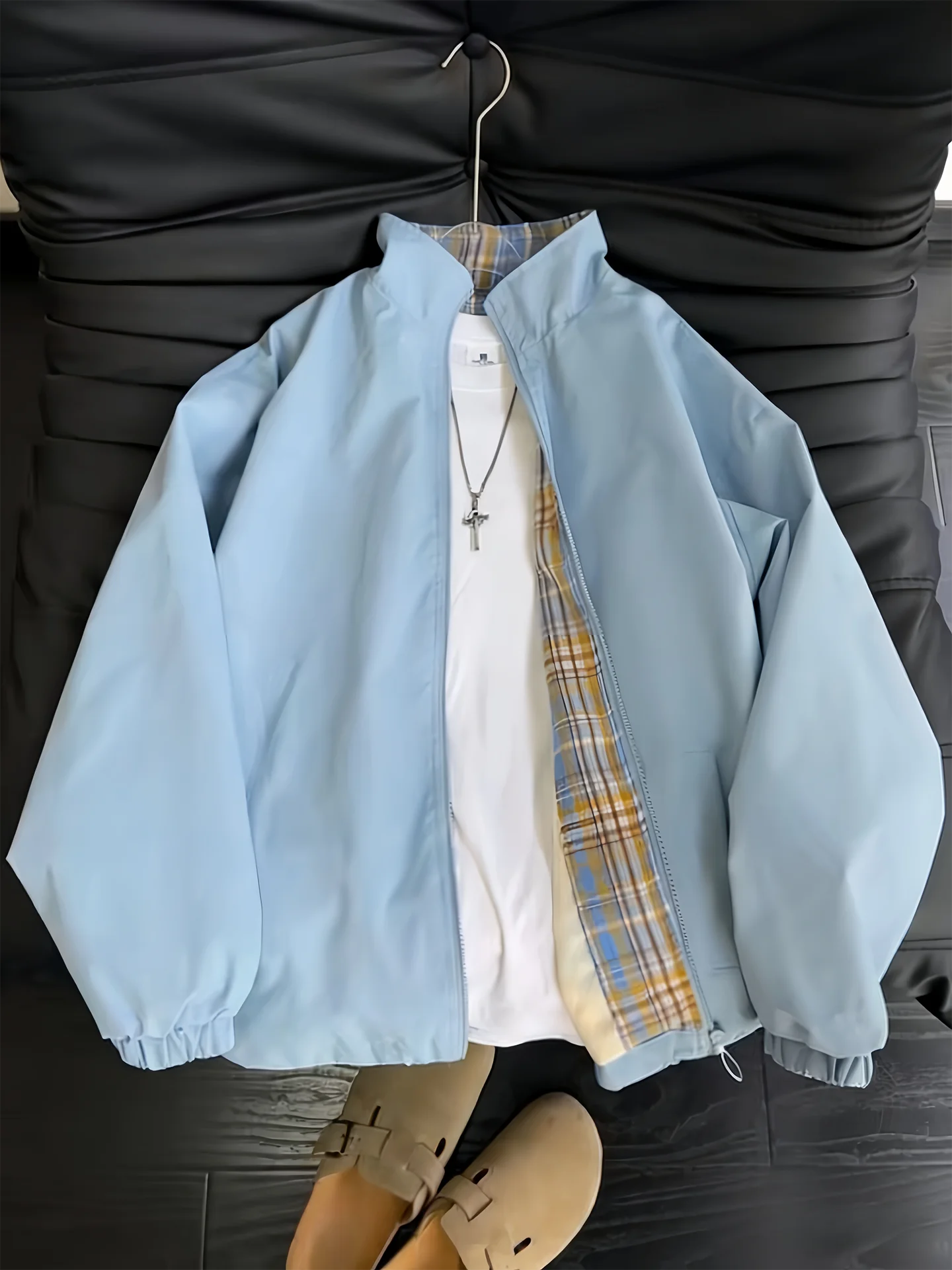 Blue Plaid Splice Fake Two-Piece Jacket Men's And Women's Spring Autumn American Flight Baseball Three-Resistant down Jacket
Blue Plaid Splice Fake Two-Piece Jacket Men's And Women's Spring Autumn American Flight Baseball Three-Resistant down Jacket