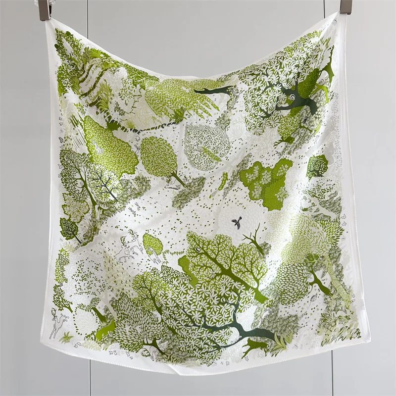 Soft Mulberry Scarf 65CM Women Square Bandanas Designer Luxury Foulards Femme Head Neck Bandana Belt Bag Accessories Mother Gift
Soft Mulberry Scarf 65CM Women Square Bandanas Designer Luxury Foulards Femme Head Neck Bandana Belt Bag Accessories Mother Gift