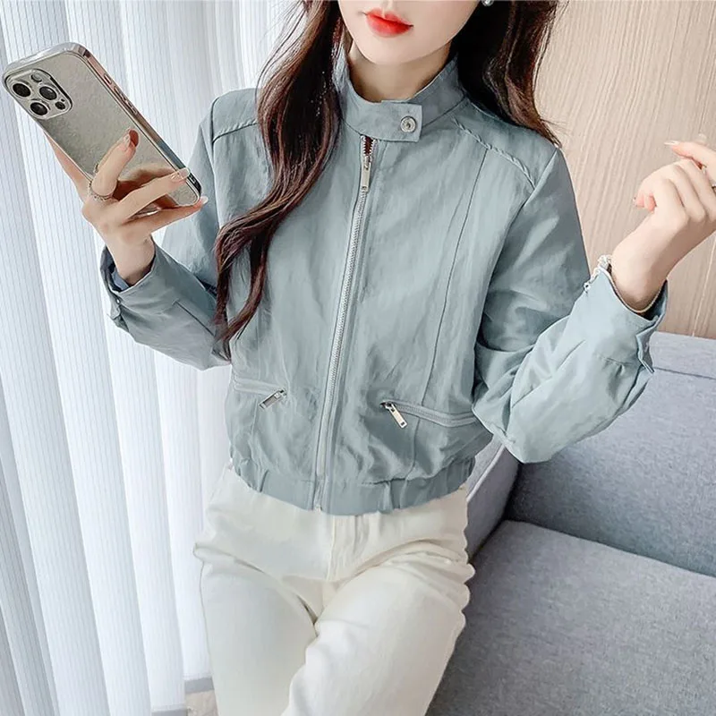 2025 Spring Autumn New Baseball Jacket for Women Solid Color Casual Zipper Long Sleeve Stand Collar Outerwear Chaquetas De Mujer
2025 Spring Autumn New Baseball Jacket for Women Solid Color Casual Zipper Long Sleeve Stand Collar Outerwear Chaquetas De Mujer