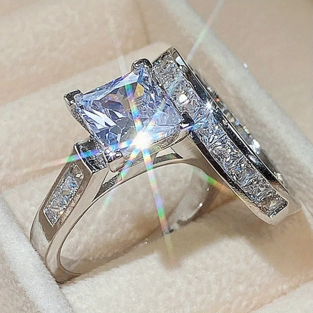 2PCS Princess Cut Engagement Ring Set, Golden Silverly Tone Full Pave Wedding Band Engagement Ring, Luxury Bridal Stackable Ring Set for Women Gift for Her
2PCS Princess Cut Engagement Ring Set, Golden Silverly Tone Full Pave Wedding Band Engagement Ring, Luxury Bridal Stackable Ring Set for Women Gift for Her