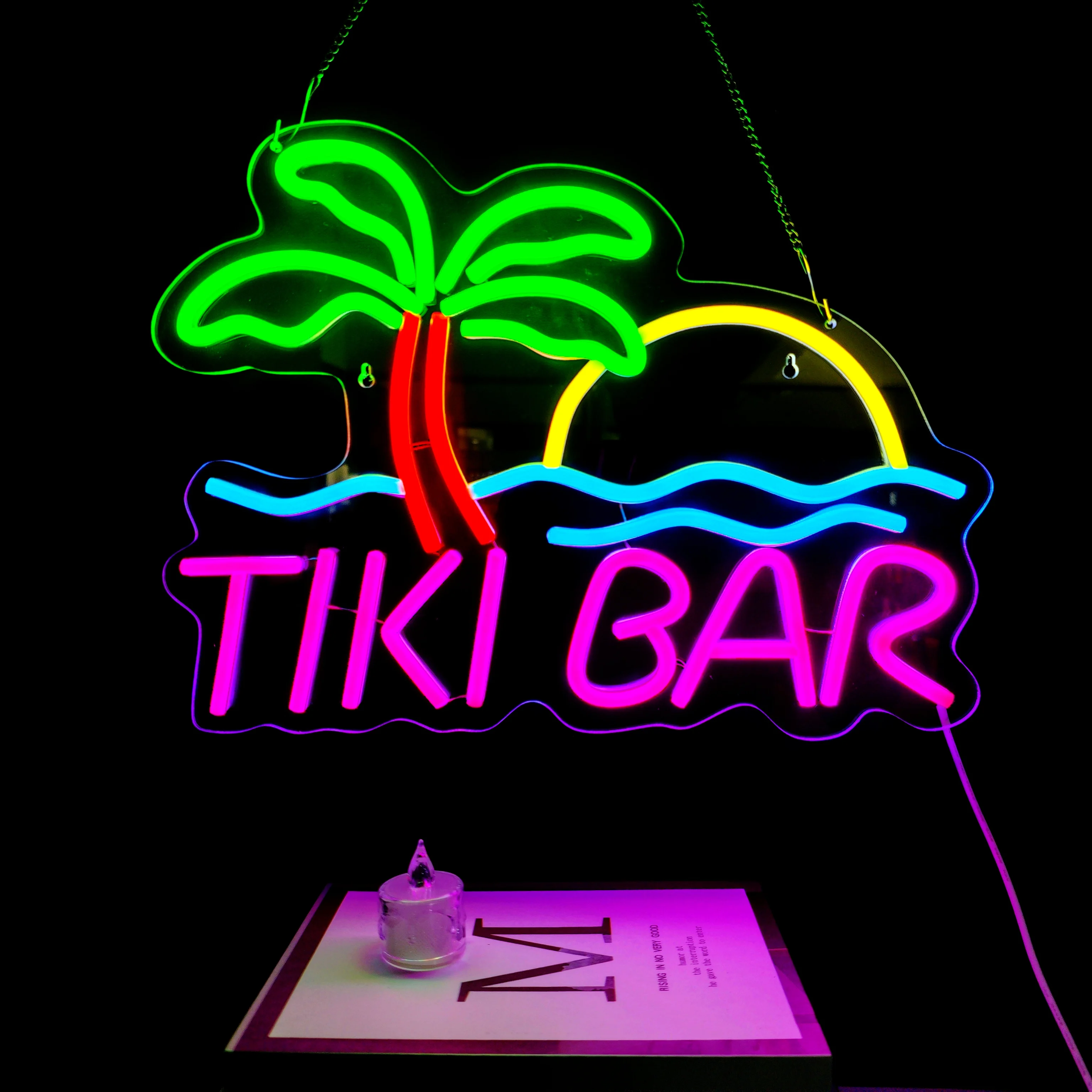 1 tiki bar neon sign for wall decoration, suitable for Hawaiian pool bar parties. It has a dimmable switch, is a neon LED light.
1 tiki bar neon sign for wall decoration, suitable for Hawaiian pool bar parties. It has a dimmable switch, is a neon LED light.