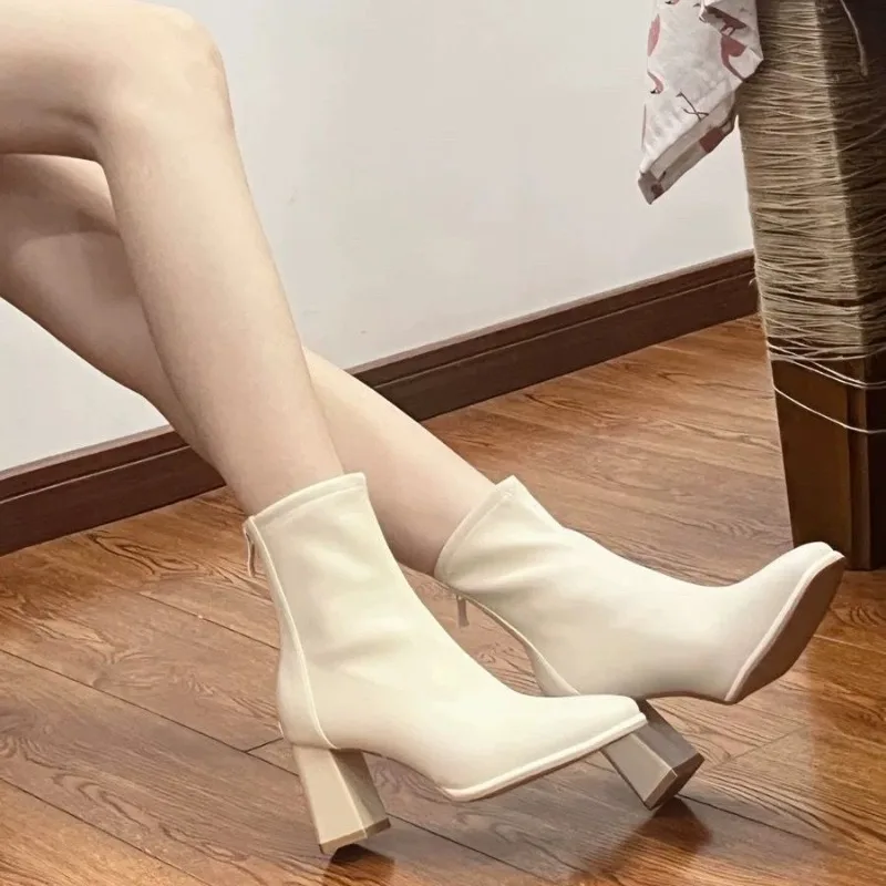 Women Boots French Style High-heeled Short Boots Fashion Square Head Thick Heel Leather Boots Temperament High-heeled Ankle Boot
Women Boots French Style High-heeled Short Boots Fashion Square Head Thick Heel Leather Boots Temperament High-heeled Ankle Boot