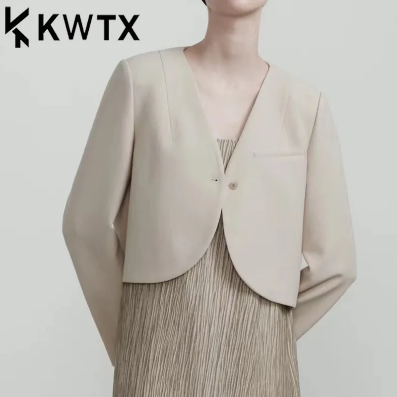 KWTX дизайнерские повседневные укороченные короткие пиджаки, женские элегантные модные пиджаки, женские пиджаки высокого качества, лето 2023 г.
KWTX дизайнерские повседневные укороченные короткие пиджаки, женские элегантные модные пиджаки, женские пиджаки высокого качества, лето 2023 г.