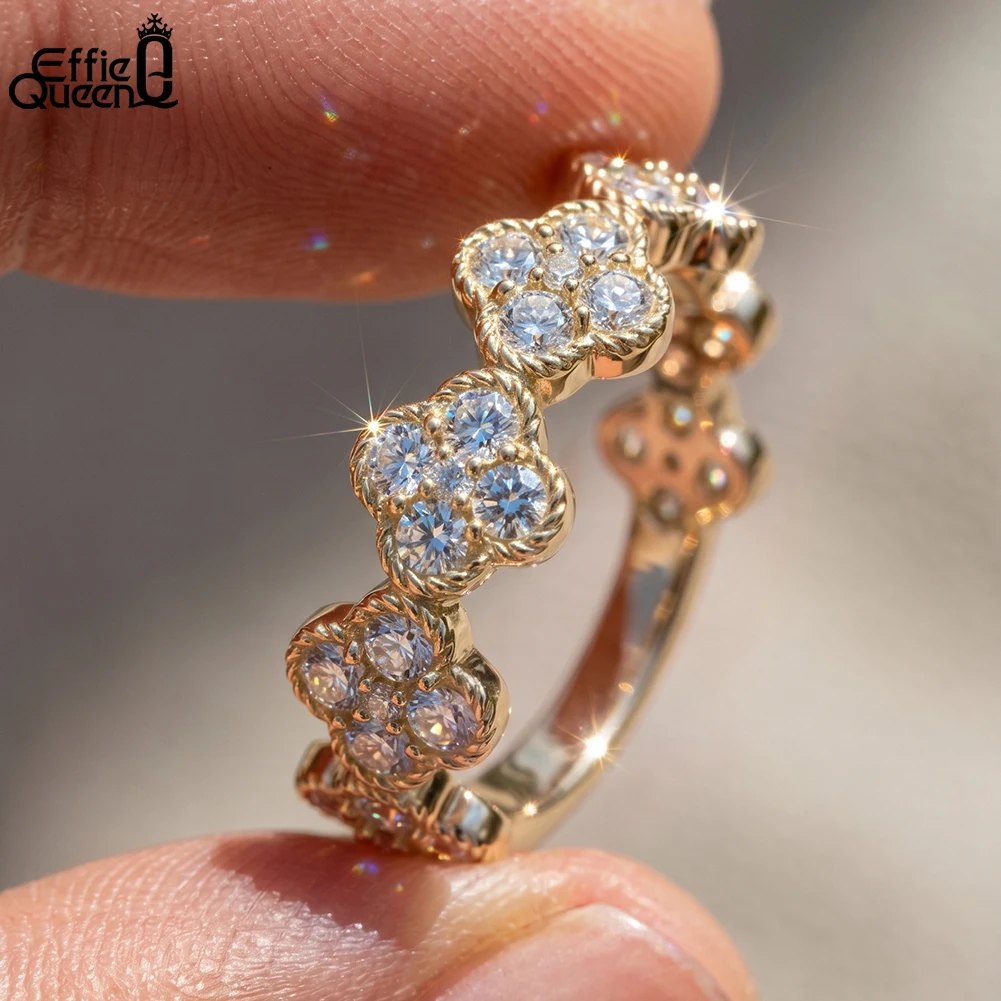 Effie Queen Classic Clover Moissanite Ring D Color VVS1 925 Pure Silver Flower Shape Exquisite Ring Lucky Fine Jewelry SMOR27
Effie Queen Classic Clover Moissanite Ring D Color VVS1 925 Pure Silver Flower Shape Exquisite Ring Lucky Fine Jewelry SMOR27