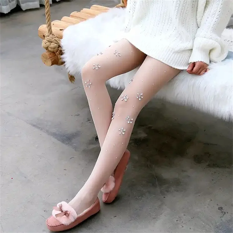 Summer Fishnet Diamond Pantyhose Women Sexy Fashion Shiny Net Female Slim Rhinestone Mesh Nylon Stockings Tights
Summer Fishnet Diamond Pantyhose Women Sexy Fashion Shiny Net Female Slim Rhinestone Mesh Nylon Stockings Tights