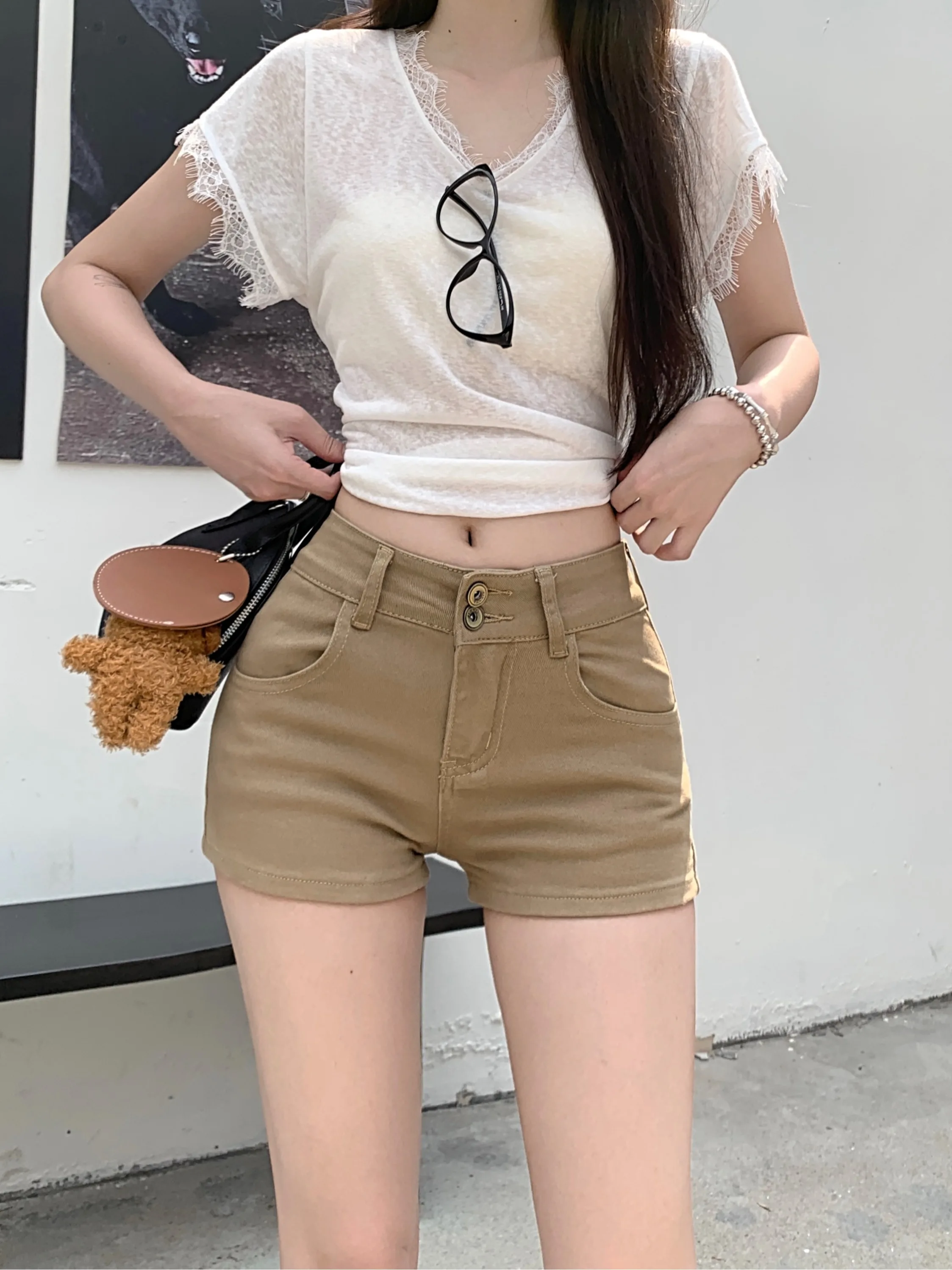 Kumikumi High Waist Slimming Straight Leg Denim Shorts Women's Summer Elasticity Hot Pants Khaki Color Casual Style Jeans
Kumikumi High Waist Slimming Straight Leg Denim Shorts Women's Summer Elasticity Hot Pants Khaki Color Casual Style Jeans