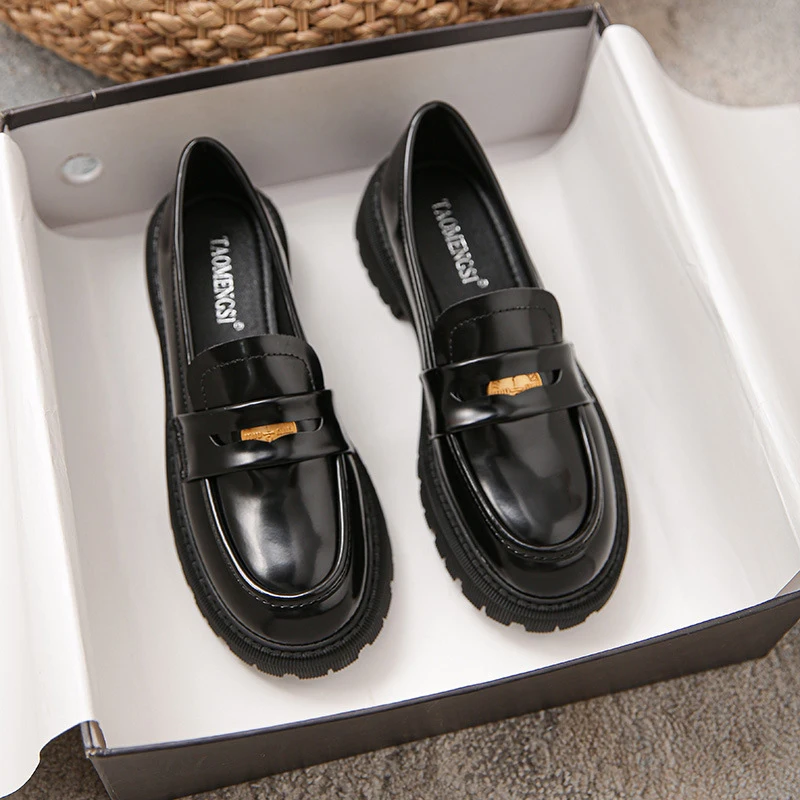 Handmade small gold coin chunky heel thick-soled loafers for women
Handmade small gold coin chunky heel thick-soled loafers for women