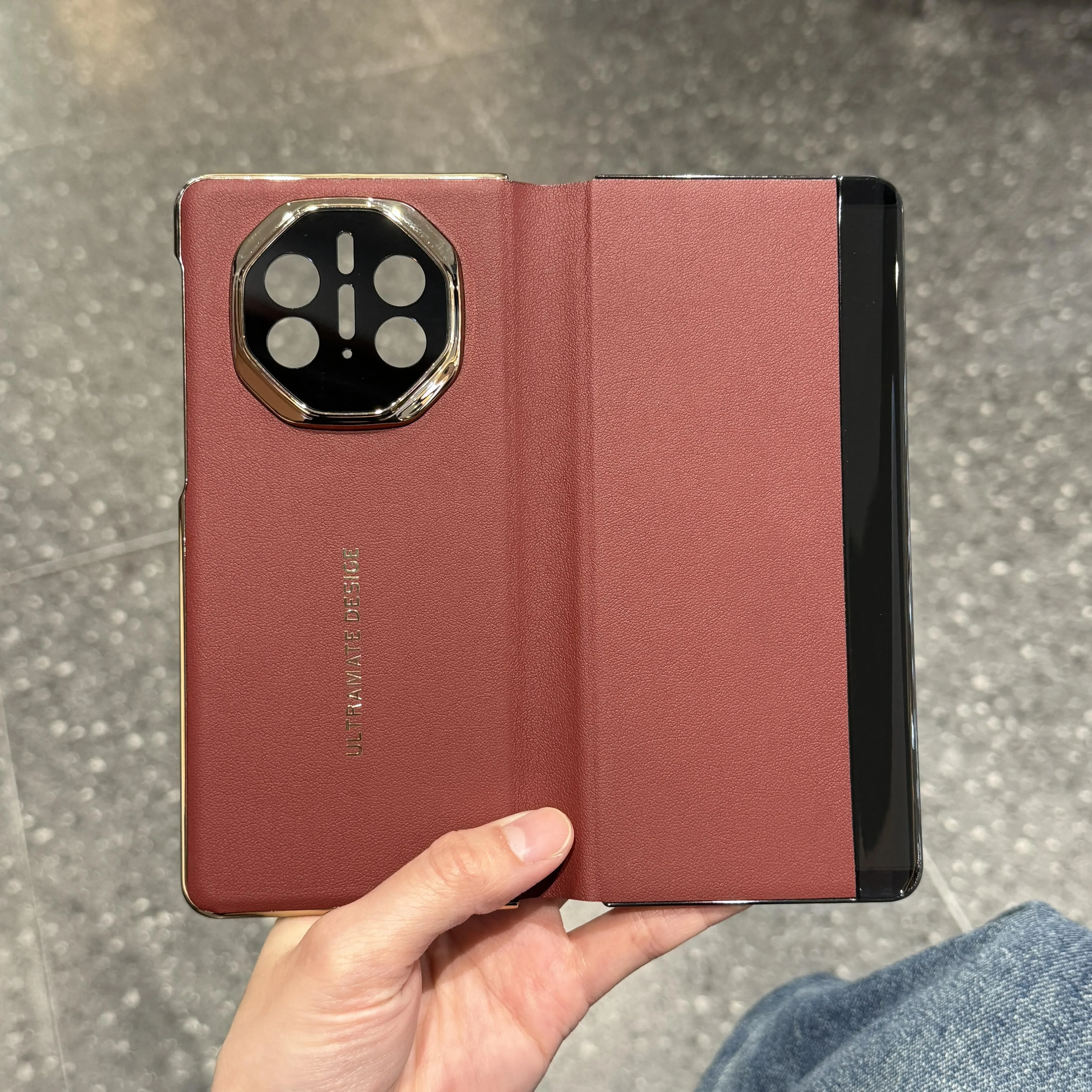 Luxury Electroplated High-quality Flip Leather Pattern Case For Huawei Mate X3 X5 All Inclusive Shockproof Back Cover Accessory
Luxury Electroplated High-quality Flip Leather Pattern Case For Huawei Mate X3 X5 All Inclusive Shockproof Back Cover Accessory