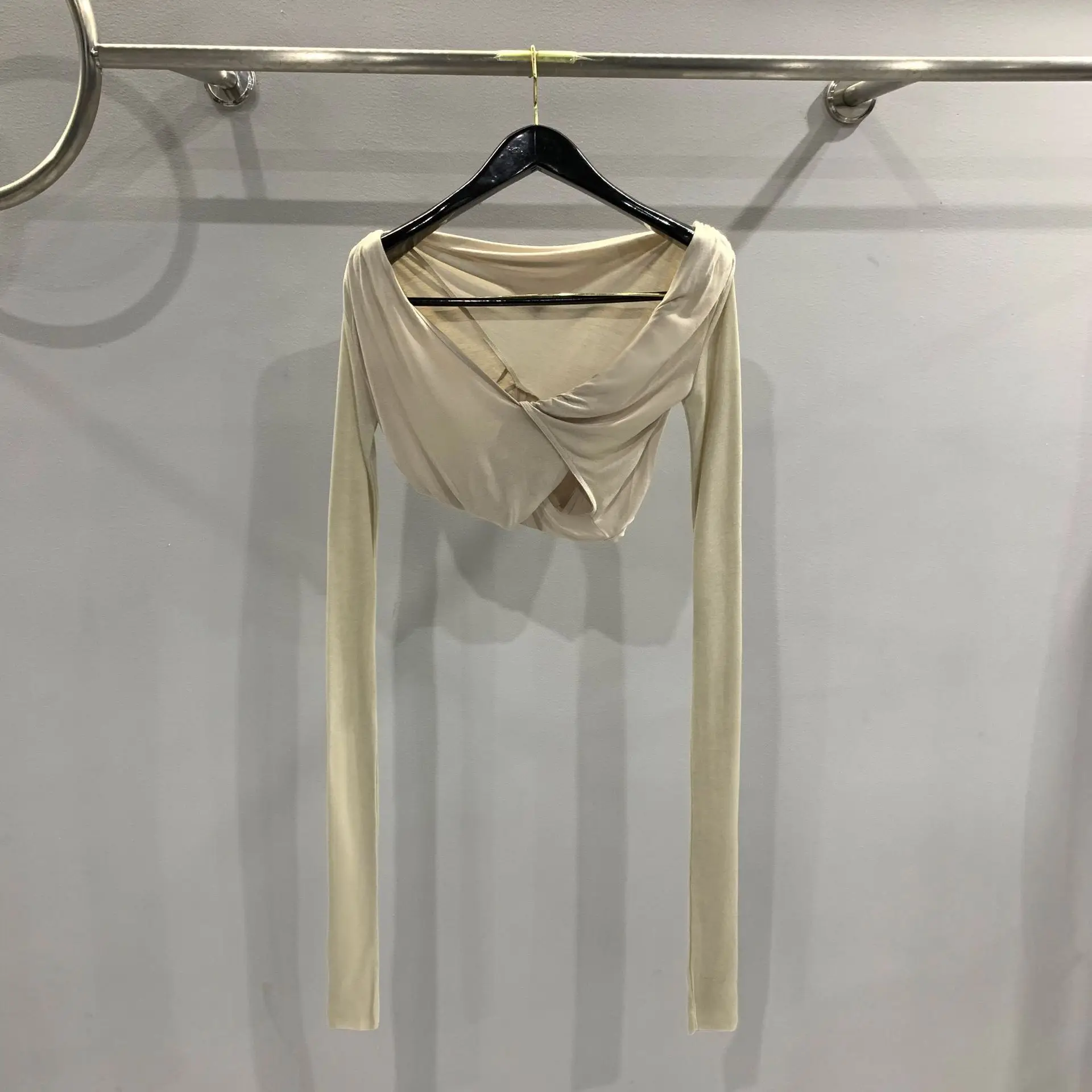 T-Shirt For Women 2024 New Fall/Winter Knit Multi-Way Layering Asymmetrical Top High Quality Designer Brand
T-Shirt For Women 2024 New Fall/Winter Knit Multi-Way Layering Asymmetrical Top High Quality Designer Brand