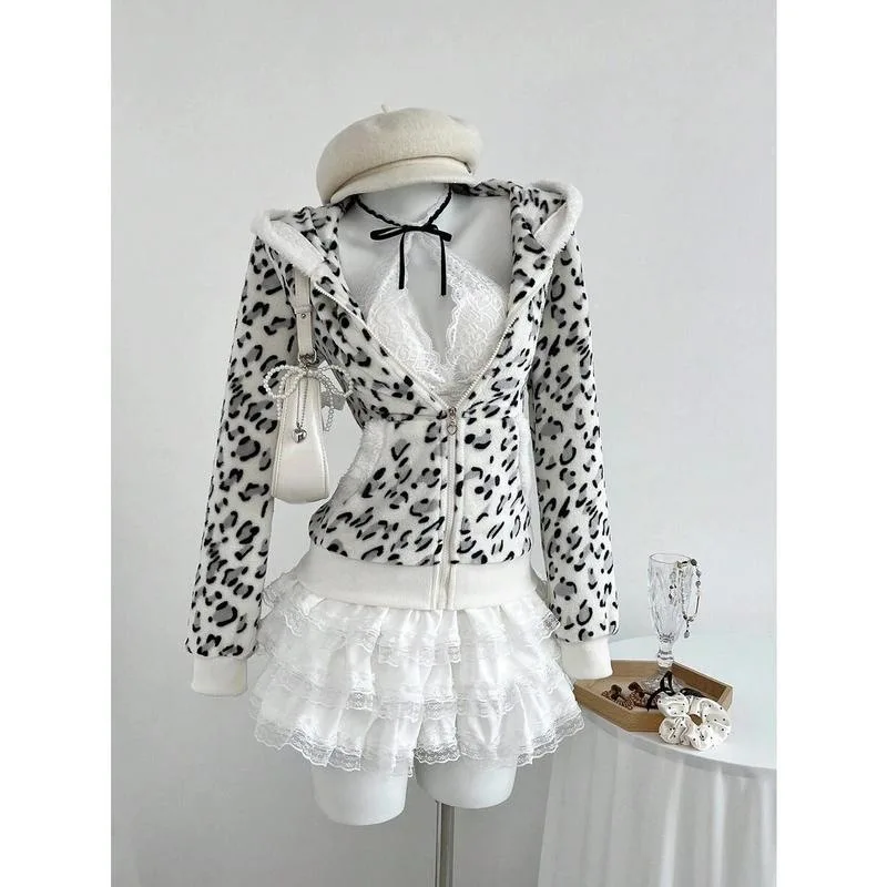 Millennium Vintage Hooded ZipUp Cardigan Women's Fashion Set Spring 2026 Seasonless Cross-Border No Brand Registered Trademark
Millennium Vintage Hooded ZipUp Cardigan Women's Fashion Set Spring 2026 Seasonless Cross-Border No Brand Registered Trademark