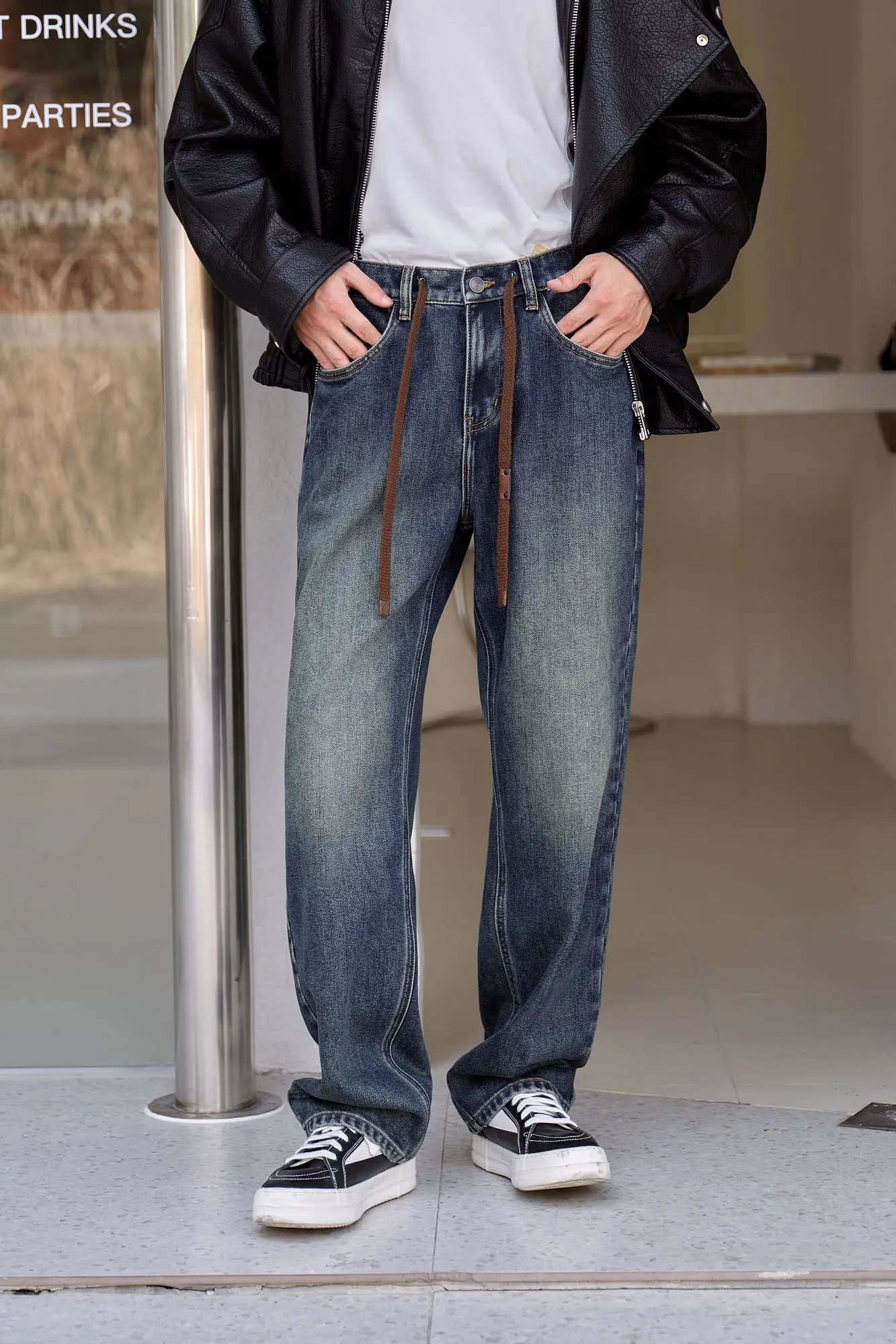 Moodkee мужские джинсы с талией на подкладке, прямые брюки свободного покроя, зимние модные повседневные прямые брюки-трубы
Moodkee мужские джинсы с талией на подкладке, прямые брюки свободного покроя, зимние модные повседневные прямые брюки-трубы