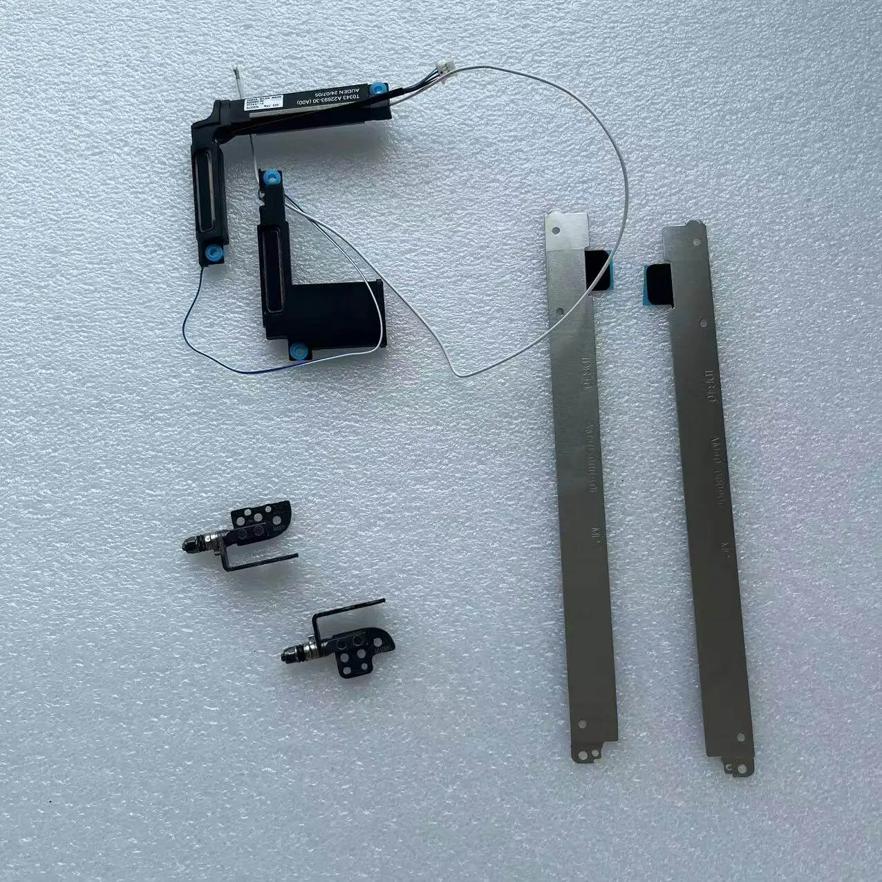 FOR Dell Latitude 5440 Precision 3480 Screen Holder, Screen Shaft, Speaker
FOR Dell Latitude 5440 Precision 3480 Screen Holder, Screen Shaft, Speaker