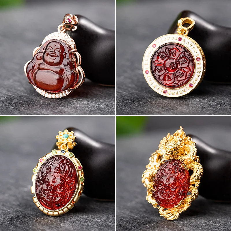 925 Silver Gold-Plated Inlaid Blood Amber Maitreya Buddha Six-Word Mantra Mahakala Pendant Necklace
925 Silver Gold-Plated Inlaid Blood Amber Maitreya Buddha Six-Word Mantra Mahakala Pendant Necklace