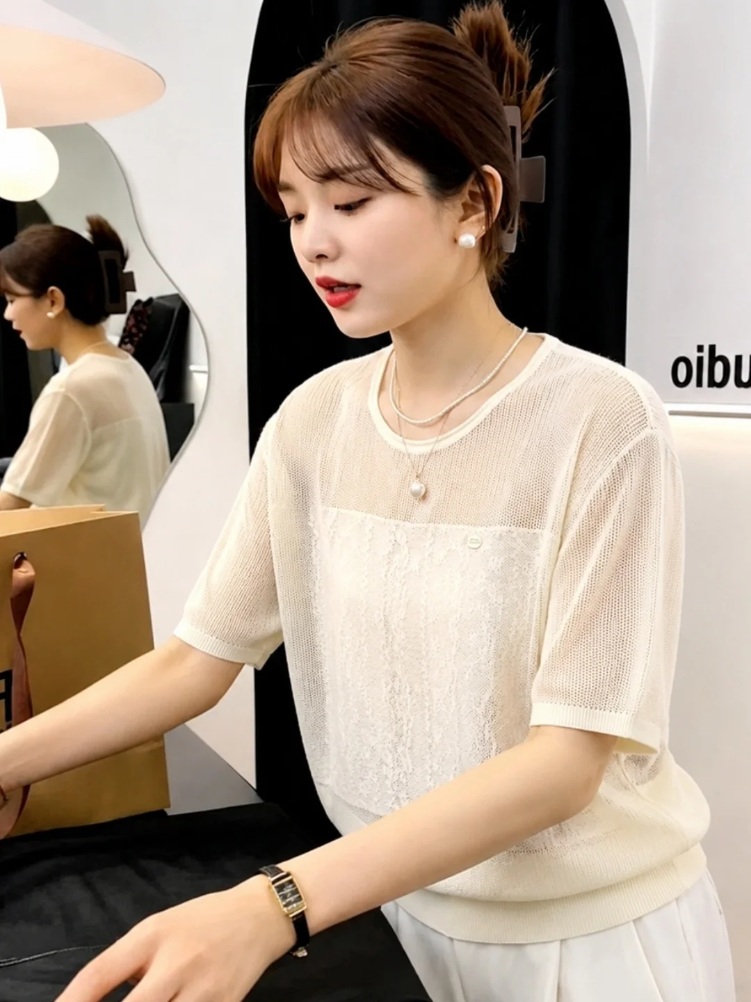 Stylish Short Sleeve Knitted Shirt round Neck Comfortable Versatile Summer New Arrival Korean Style Commute Slimming Top
Stylish Short Sleeve Knitted Shirt round Neck Comfortable Versatile Summer New Arrival Korean Style Commute Slimming Top