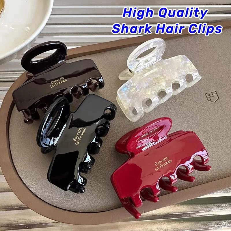 Light Luxury Hair Claw Clips High Quality Acetate Fashionable Shark Clip Gold Label Hollow Barrettes Girls Hair Accessories
Light Luxury Hair Claw Clips High Quality Acetate Fashionable Shark Clip Gold Label Hollow Barrettes Girls Hair Accessories