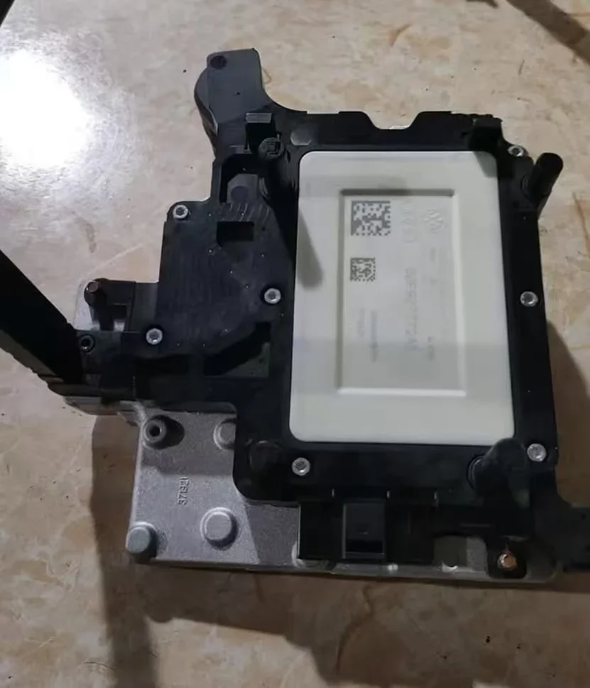 02E DQ250 Transmission Mechatronics TCU TCM 02E927770AE 02E927770AS 02E927770AJ 02E927770AQ
02E DQ250 Transmission Mechatronics TCU TCM 02E927770AE 02E927770AS 02E927770AJ 02E927770AQ