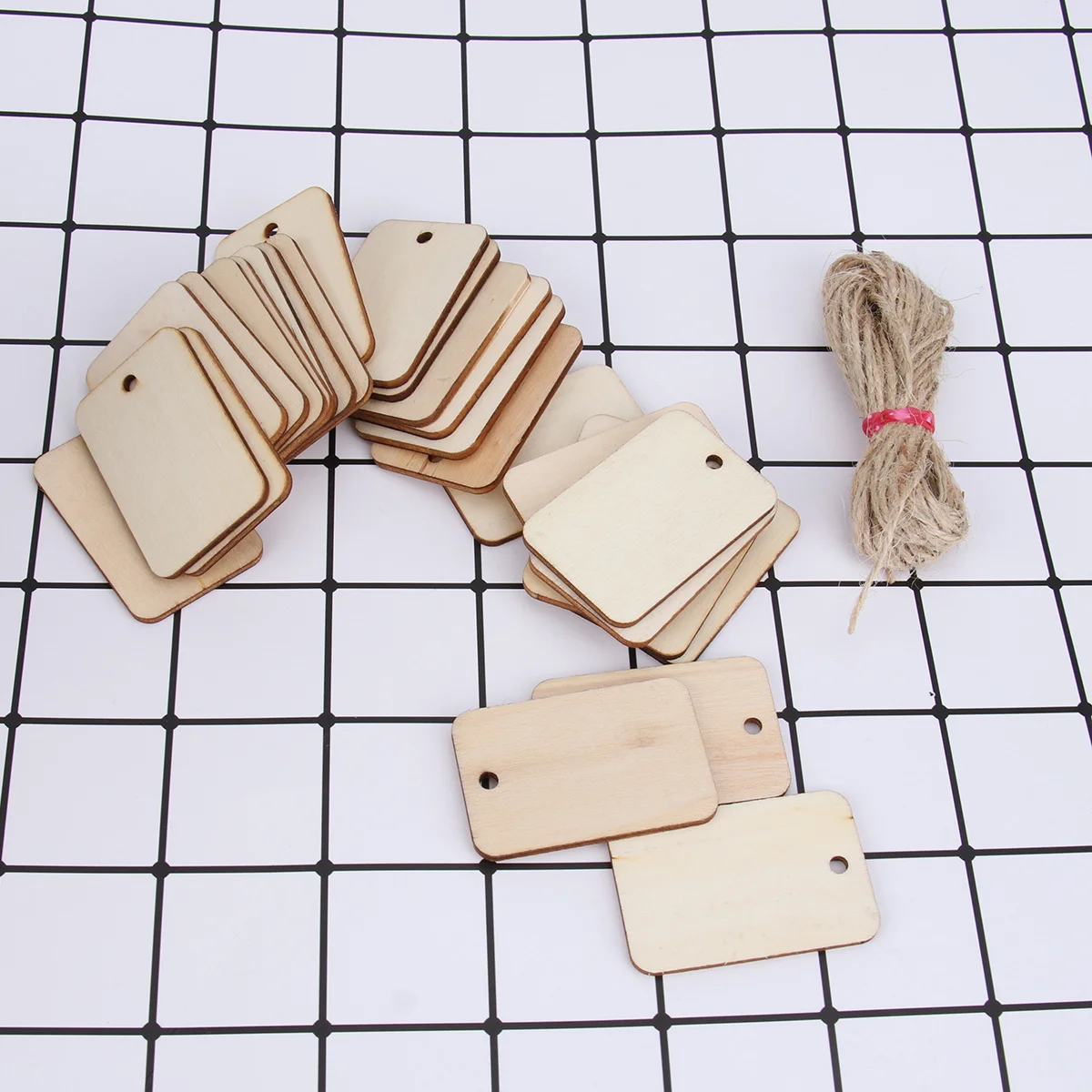 50pcs Wooden Hanging Unfinished Blank Rectangle Wood Pieces For Crafts Scrapbooking Diy Party Decoration Tags Wood Tag Rectangel
50pcs Wooden Hanging Unfinished Blank Rectangle Wood Pieces For Crafts Scrapbooking Diy Party Decoration Tags Wood Tag Rectangel