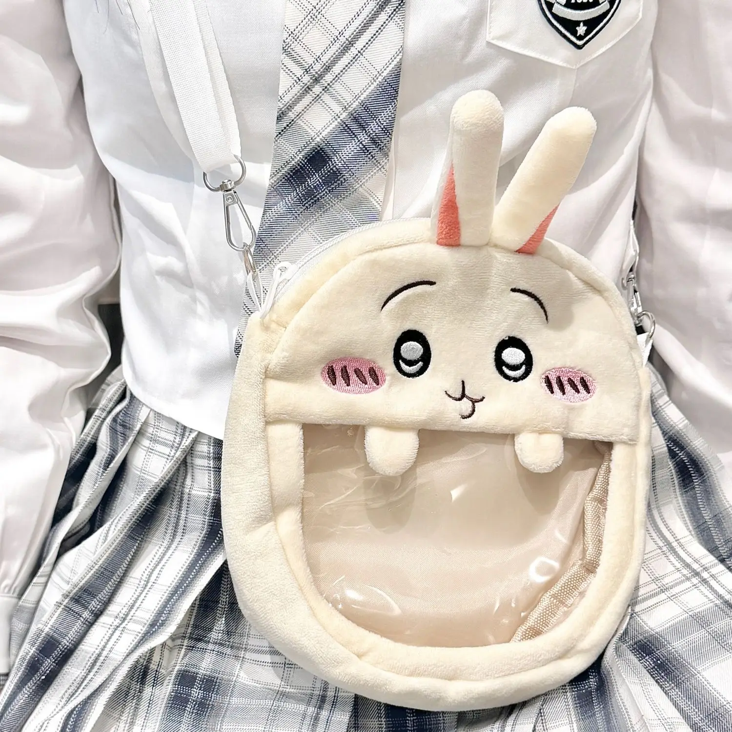 Chiikawa Gift Симпатичная сумка через плечо Маленькая и милая элегантная пушистая Nagano Usagi Hachiwera Chii
Chiikawa Gift Симпатичная сумка через плечо Маленькая и милая элегантная пушистая Nagano Usagi Hachiwera Chii