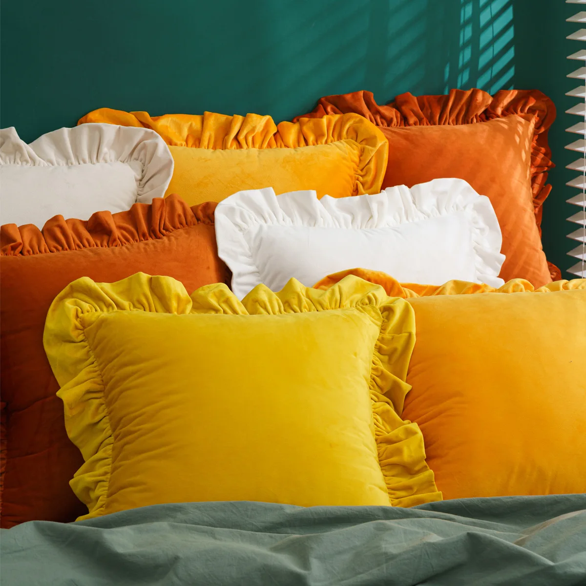 30x50/45x45/50x50cm Simple Modern Solid Color Throw Pillow Cover Velvet Sofa Office Cushion Cover for Living Room Home Decor
30x50/45x45/50x50cm Simple Modern Solid Color Throw Pillow Cover Velvet Sofa Office Cushion Cover for Living Room Home Decor