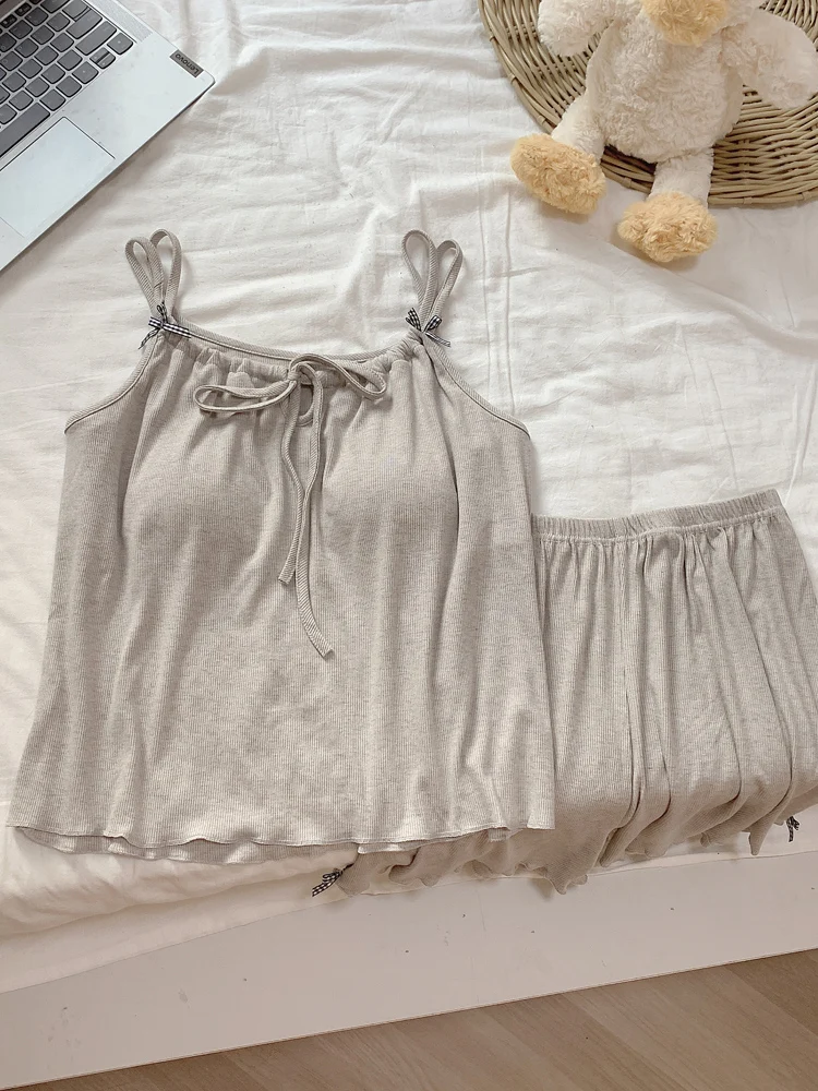 Новинка 2023 года, женский летний комплект домашней одежды на тонких бретелях, сексуальный комплект с нагрудником, брюки Pure Desire Sle Svel ort
Новинка 2023 года, женский летний комплект домашней одежды на тонких бретелях, сексуальный комплект с нагрудником, брюки Pure Desire Sle Svel ort