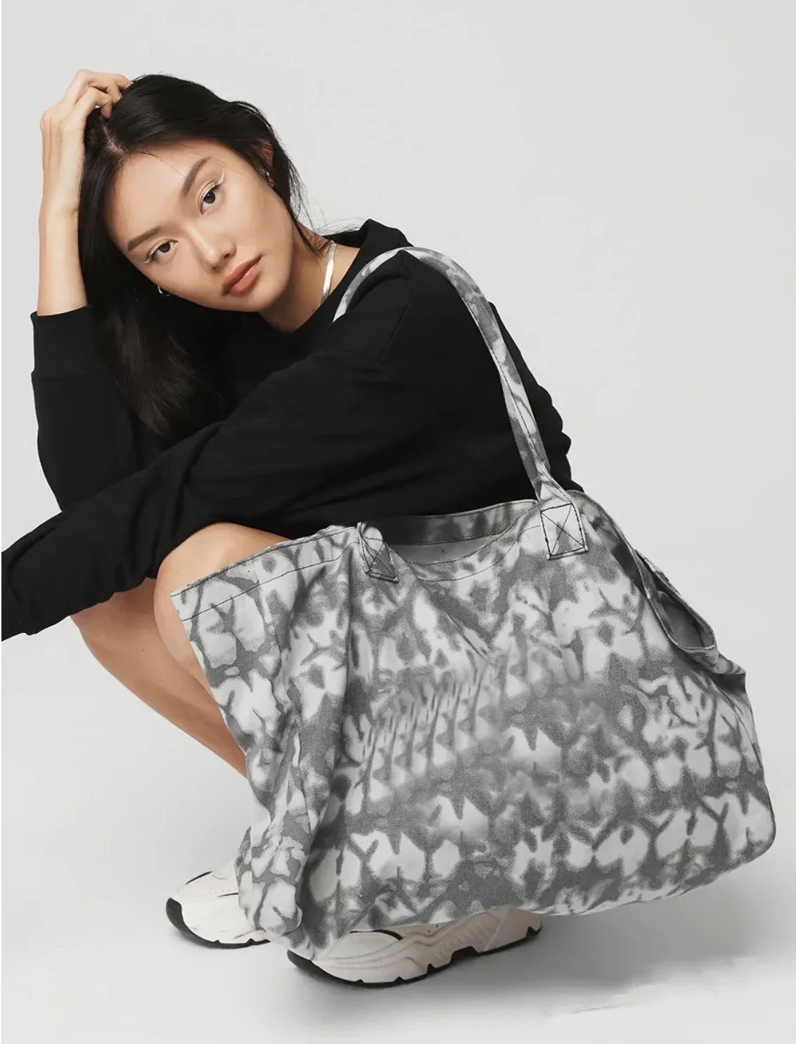 Yoga Canvas Bag Large Capacity Crossbody Bag Fashion Hundred Shoulder Sports Handbag
Yoga Canvas Bag Large Capacity Crossbody Bag Fashion Hundred Shoulder Sports Handbag