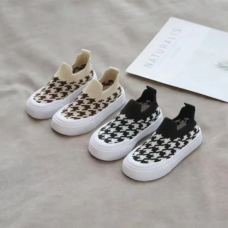Versatile Child Sneakers Autumn New Fashion Boy Shoe Breathable Soft Comfort Girl Sneaker Trendy Casual Shoe Daily Board Shoes
Versatile Child Sneakers Autumn New Fashion Boy Shoe Breathable Soft Comfort Girl Sneaker Trendy Casual Shoe Daily Board Shoes