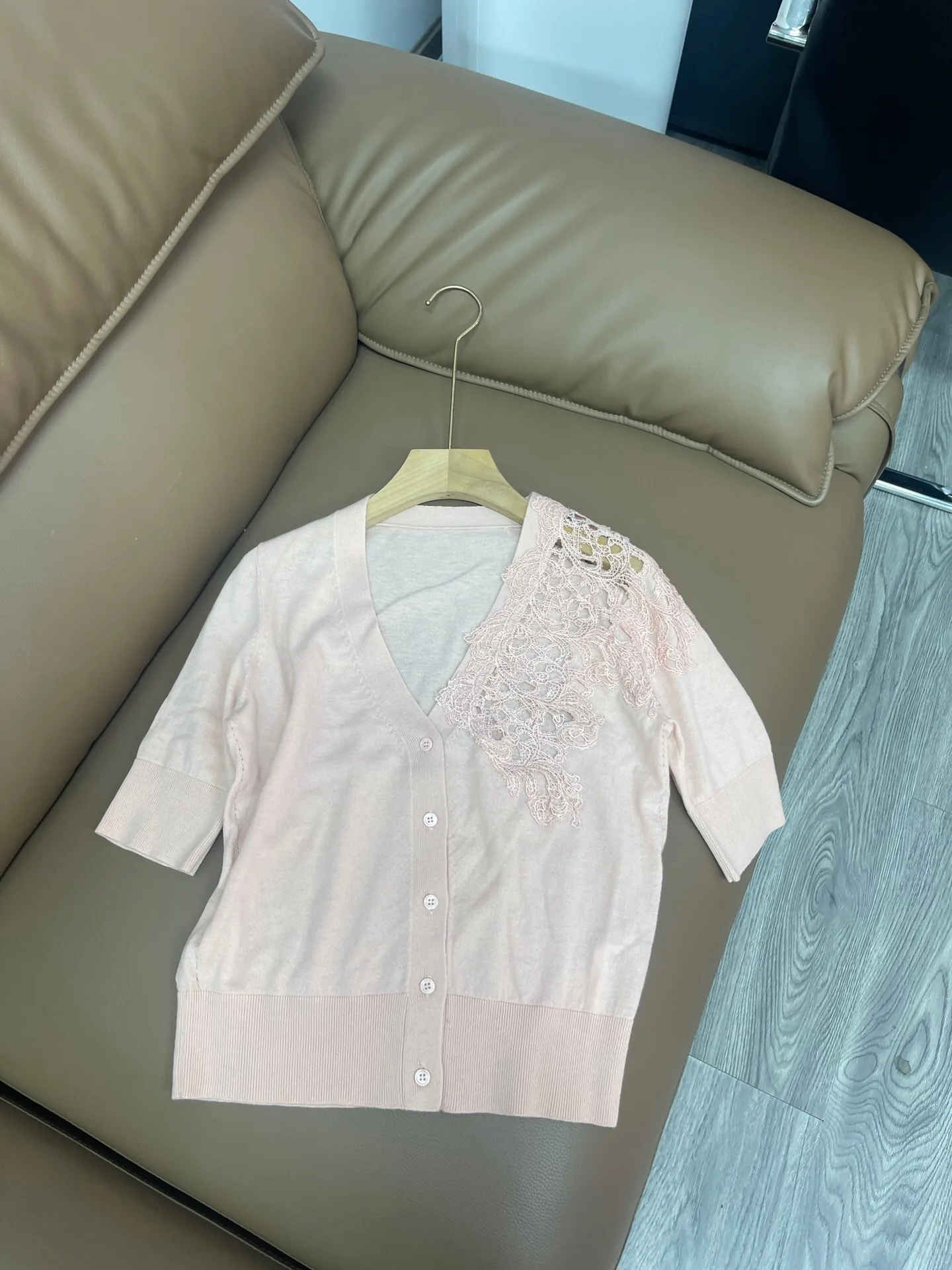 High Quality Autumn Clothes Elegant Ladies Cashmere Sweater Knitted Fashion Women's Embroidered Pink Cardigan Wool
High Quality Autumn Clothes Elegant Ladies Cashmere Sweater Knitted Fashion Women's Embroidered Pink Cardigan Wool