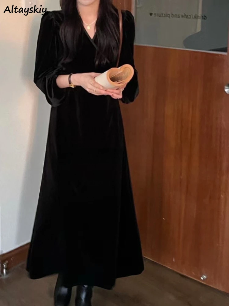 Black Dresses for Women V-neck Long Sleeve Sexy Mid-calf New Fashion Solid Spring Autumn Chic Girls High Streetwear Fit Vintage
Black Dresses for Women V-neck Long Sleeve Sexy Mid-calf New Fashion Solid Spring Autumn Chic Girls High Streetwear Fit Vintage