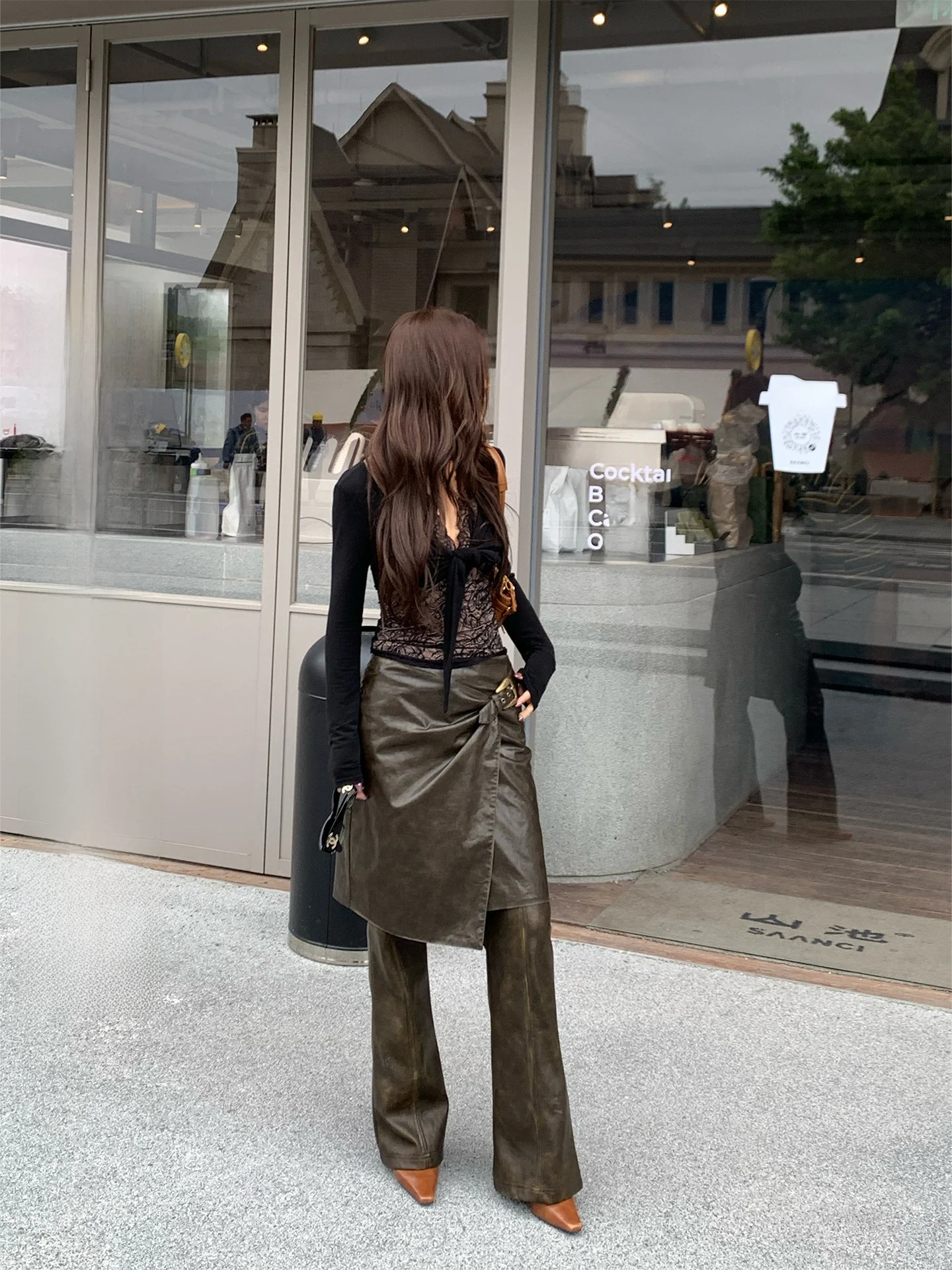 Retro Color Rub Design PU Leather Pants And Skirt Set Women's Half Skirt Two-Piece Suite Overlap Wear Casual Flared Pants
Retro Color Rub Design PU Leather Pants And Skirt Set Women's Half Skirt Two-Piece Suite Overlap Wear Casual Flared Pants