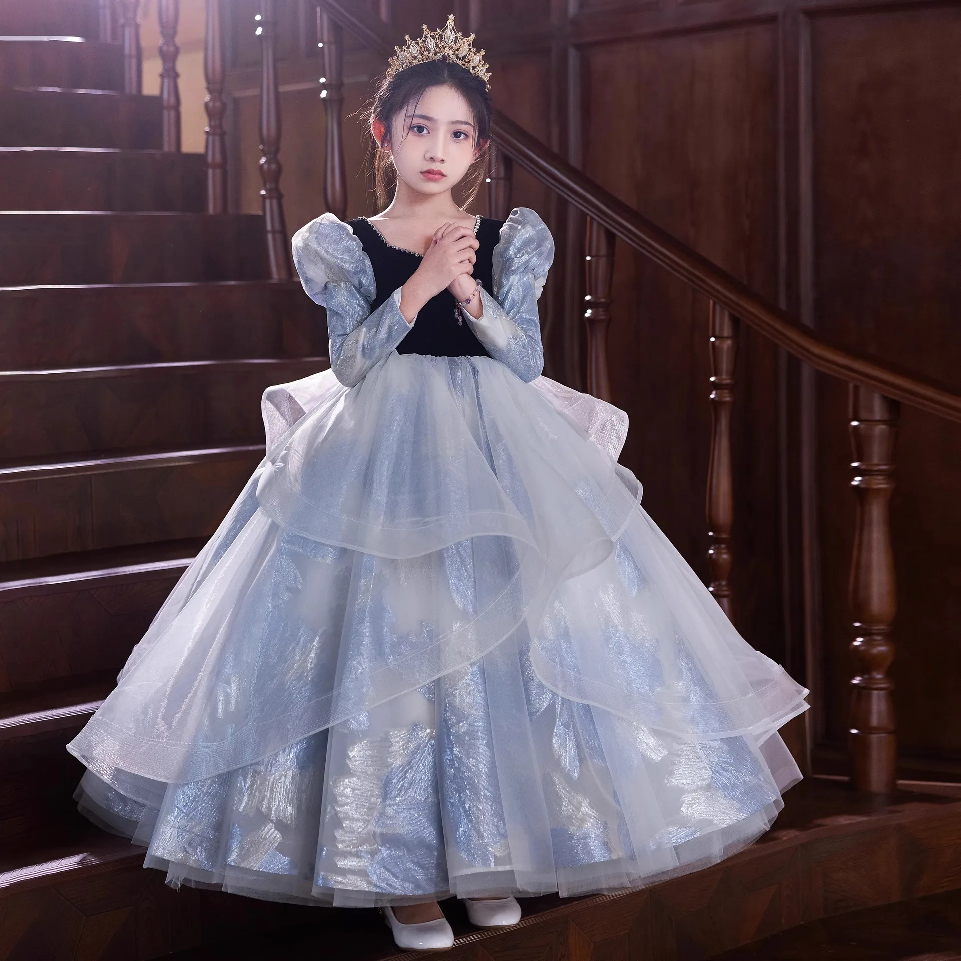 Girls' Evening Dress 2025 Spring New Long Sleeve Cute Big Boy Bubble Sleeve Fairy Style Fashion Show Children's Dress
Girls' Evening Dress 2025 Spring New Long Sleeve Cute Big Boy Bubble Sleeve Fairy Style Fashion Show Children's Dress