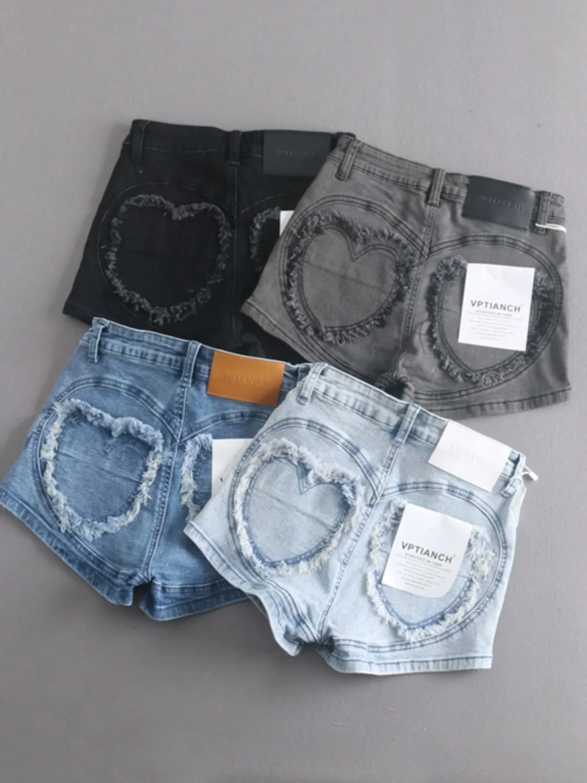 Sexy Vintage Faded Denim Shorts with Pockets Heart Patterned Frayed Hem Peach Butt Hot Pants High Waist Tight Fit mid Stretch
Sexy Vintage Faded Denim Shorts with Pockets Heart Patterned Frayed Hem Peach Butt Hot Pants High Waist Tight Fit mid Stretch