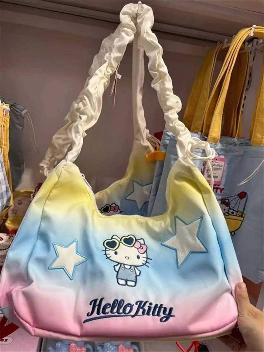 Hello Kitty crossbody bag, children's bag, mini handbag, women's phone bag, daily commuting 2025 new cute and high appearance
Hello Kitty crossbody bag, children's bag, mini handbag, women's phone bag, daily commuting 2025 new cute and high appearance