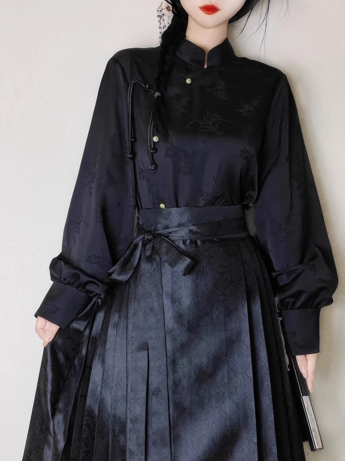 Оригинальный топ с воротником-стойкой для ханьфу, юбка А-силуэта с высокой талией, женская, в стиле традиционной культуры, 100% полиэстер
Оригинальный топ с воротником-стойкой для ханьфу, юбка А-силуэта с высокой талией, женская, в стиле традиционной культуры, 100% полиэстер