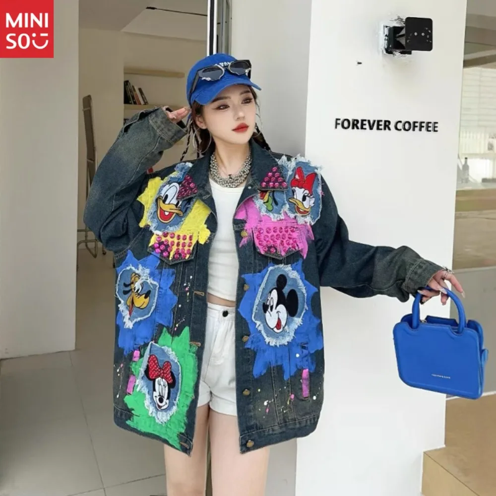 Miniso 2023, осенняя новая свободная и тонкая универсальная джинсовая куртка, женский дизайн, контрастный топ 
Miniso 2023, осенняя новая свободная и тонкая универсальная джинсовая куртка, женский дизайн, контрастный топ