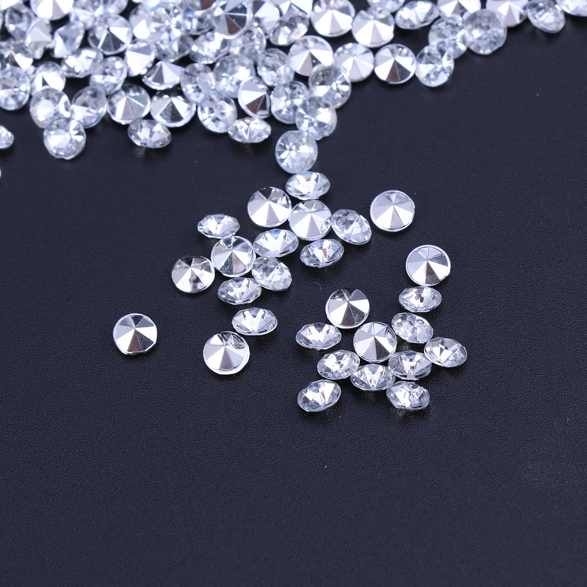 1000 Pcs Acrylic Crystal Rhinestone Shiny Bright Cone Drill Craft Accessories White Tip Decor Nail Cloth Phone Case Photo Album
1000 Pcs Acrylic Crystal Rhinestone Shiny Bright Cone Drill Craft Accessories White Tip Decor Nail Cloth Phone Case Photo Album