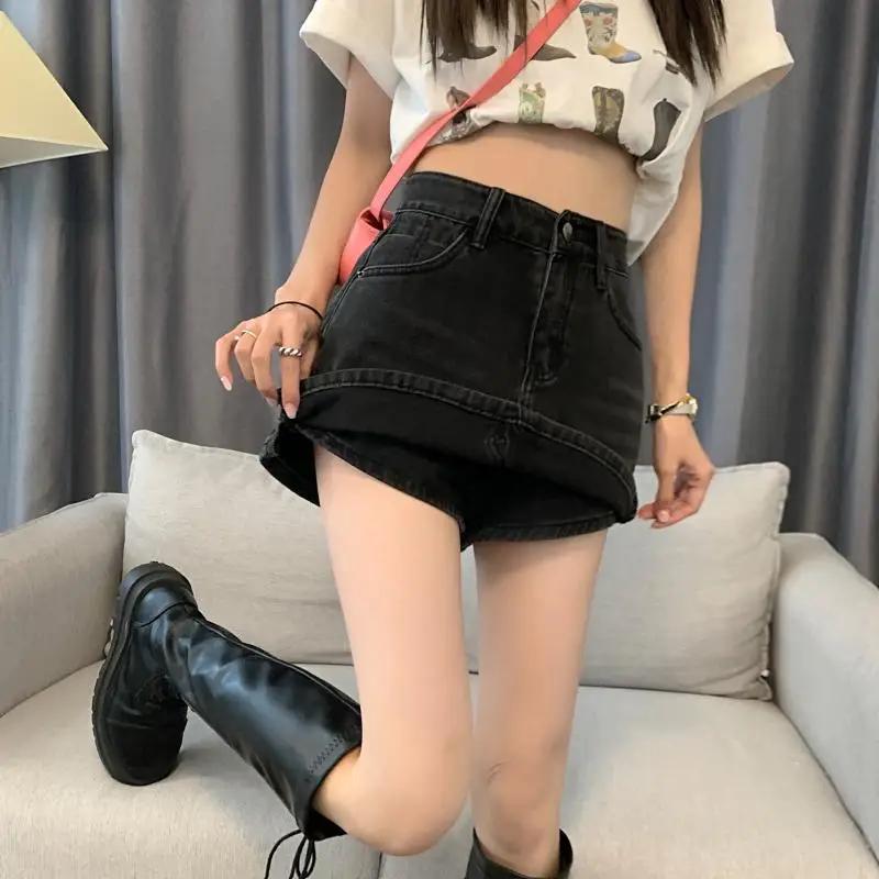 Retro Korean Style Half-length Skirt Women's Summer New High-waist Design Sensation Denim Skirt Anti-light Walking
Retro Korean Style Half-length Skirt Women's Summer New High-waist Design Sensation Denim Skirt Anti-light Walking