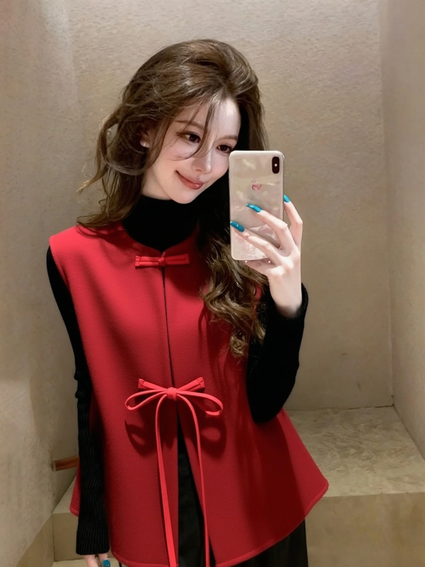 Женский шерстяной жилет в новогоднем стиле из Циндао, модный свитер для многослойного образа, прямой крой, для повседневной носки, без рукавов, без пояса
Женский шерстяной жилет в новогоднем стиле из Циндао, модный свитер для многослойного образа, прямой крой, для повседневной носки, без рукавов, без пояса