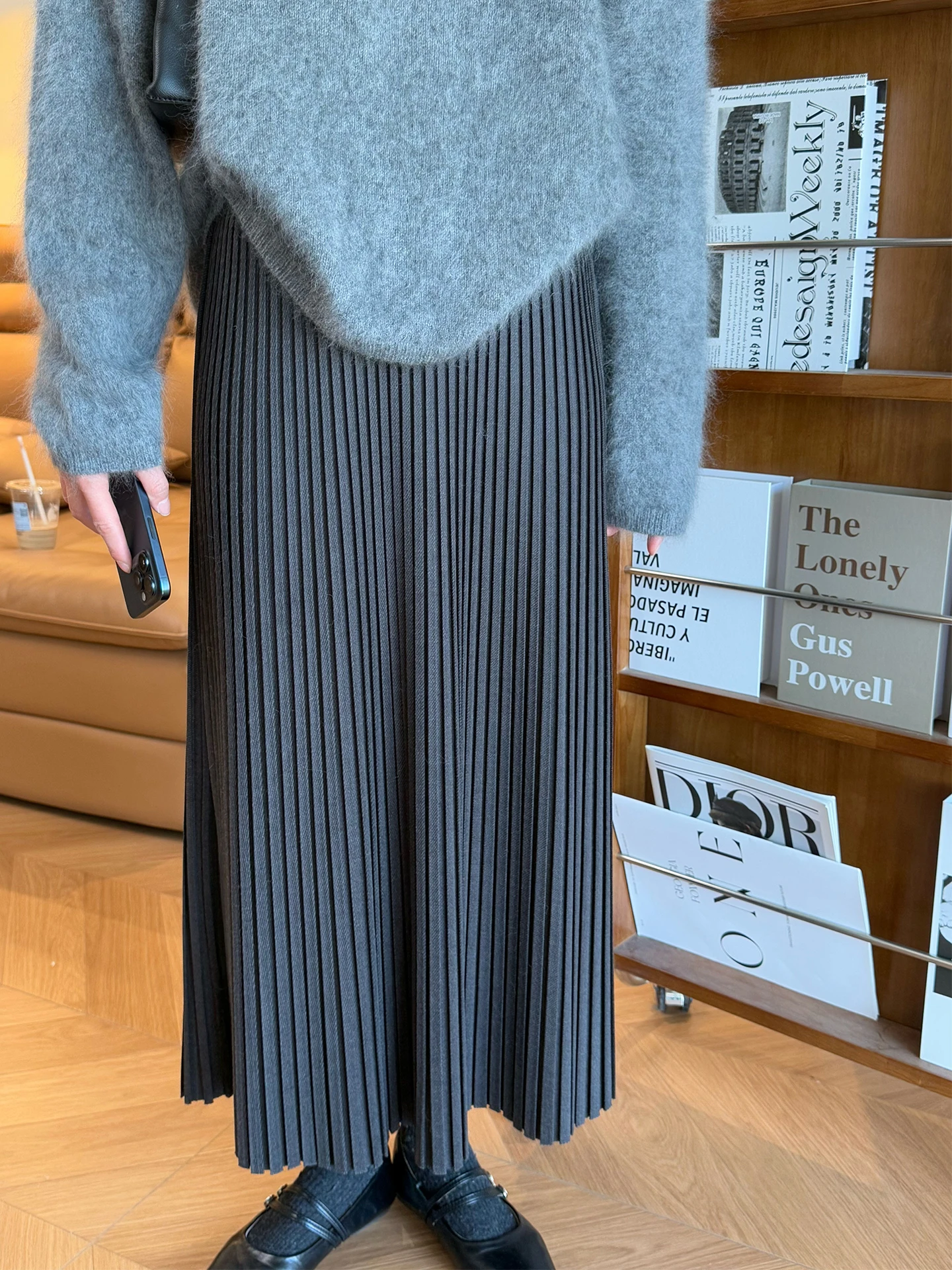 Юбка-миди А-силуэта плиссированная повседневная с завышенной талией, стройнящая, женская, весна-осень, новая, средней длины
Юбка-миди А-силуэта плиссированная повседневная с завышенной талией, стройнящая, женская, весна-осень, новая, средней длины