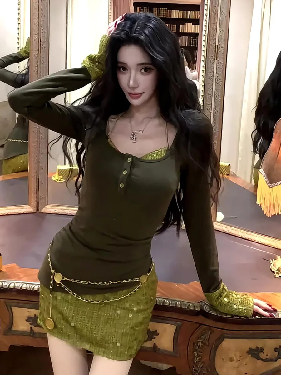 Сексуальная вязаная облегающая юбка-платье с длинным рукавом для женщин, повседневная весенняя юбка-обертка, имитация двухслойного платья, облегающая фигуру
Сексуальная вязаная облегающая юбка-платье с длинным рукавом для женщин, повседневная весенняя юбка-обертка, имитация двухслойного платья, облегающая фигуру