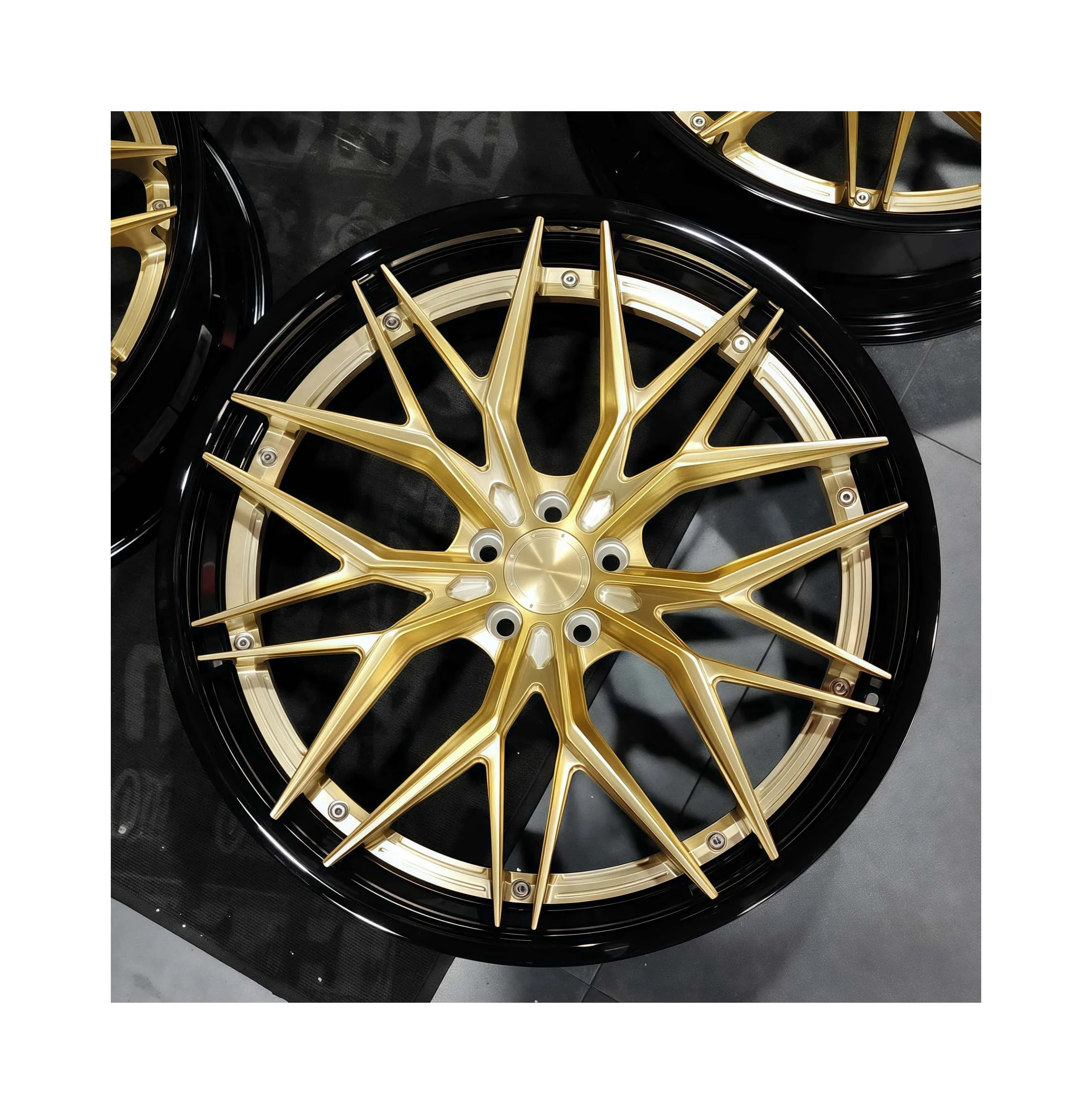 AI Custom Deep Concave 2-Piece Forged Alloy Passenger Car Wheels 18-22 Inch Compatible Luxury Gold 40mm 4 Pieces
AI Custom Deep Concave 2-Piece Forged Alloy Passenger Car Wheels 18-22 Inch Compatible Luxury Gold 40mm 4 Pieces