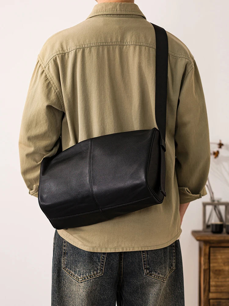 leisure weekend travel luxury first layer cowhide men's shoulder bag Outdoor daily commuting genuine leather underarm bag
leisure weekend travel luxury first layer cowhide men's shoulder bag Outdoor daily commuting genuine leather underarm bag
